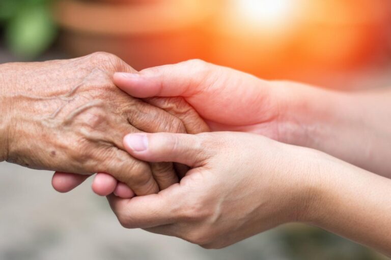 Tips for Caring for Someone with Dementia